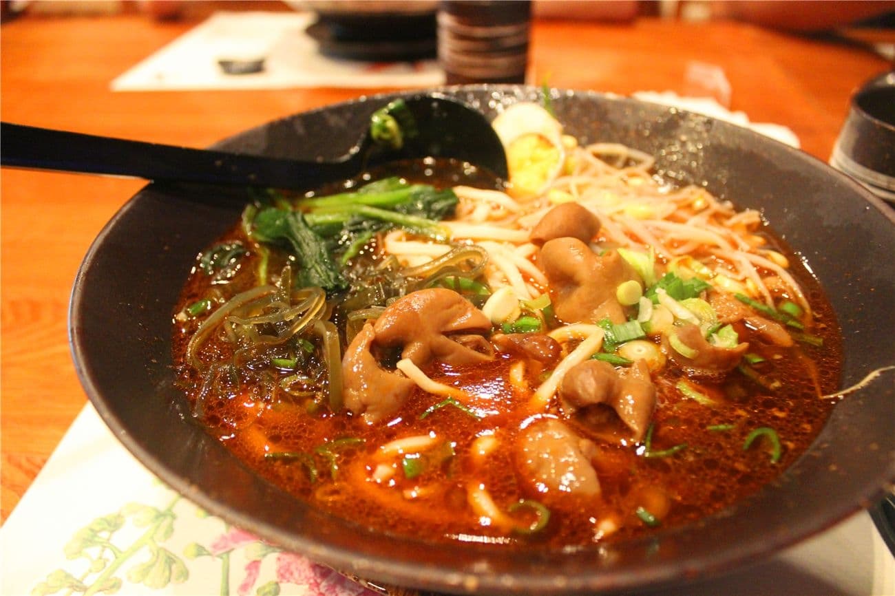 重慶料理の盛り付けイメージ